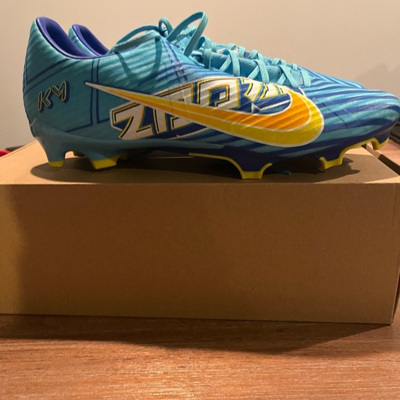 Nike Zoom Mercurial Vapor 15 Academy KM MG 10.5 worn once (no original box) - Picture 4 of 6